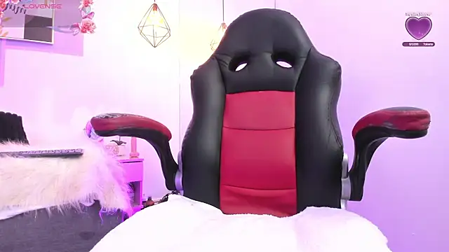 Snapshot of april_jones05 chatting on 24, 2, 2026 april jones05 online show from 24, 2, 2026