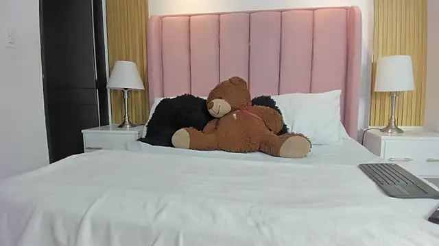 xXxSamantha   online show from 6, 3, 2026