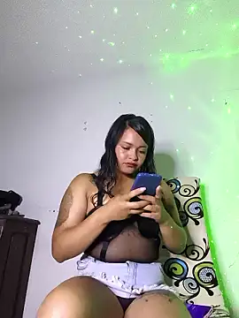 Snapshot of ebonysummer_ chatting on 19, 1, 2026 ebonysummer online show from 19, 1, 2026