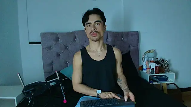 Ethan Briggs  online show from 20, 3, 2026