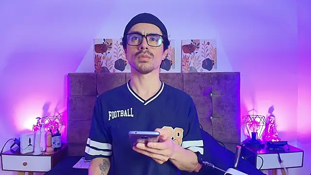 Ethan Briggs  online show from 12, 7, 2026