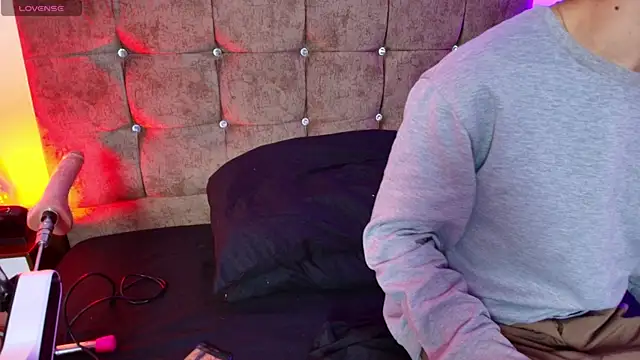 Ethan Briggs  online show from 23, 7, 2026