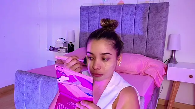 Snapshot of Lucy_Carson_ chatting on 21, 3, 2026 Lucy Carson online show from 21, 3, 2026