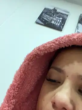 Snapshot of Pretty__Milf chatting on 8, 3, 2026 Pretty Milf online show from 8, 3, 2026