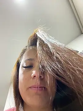 Snapshot of Pretty__Milf chatting on 17, 3, 2026 Pretty Milf online show from 17, 3, 2026