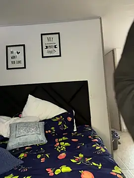 Pretty  Milf online show from 22, 6, 2026