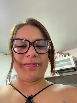 Pretty  Milf online show from 16, 7, 2026