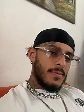 Snapshot of liyamjunior chatting on 20, 2, 2026 liyamjunior online show from 20, 2, 2026