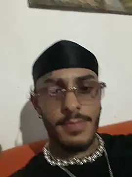 Snapshot of liyamjunior chatting on 7, 3, 2026 liyamjunior online show from 7, 3, 2026