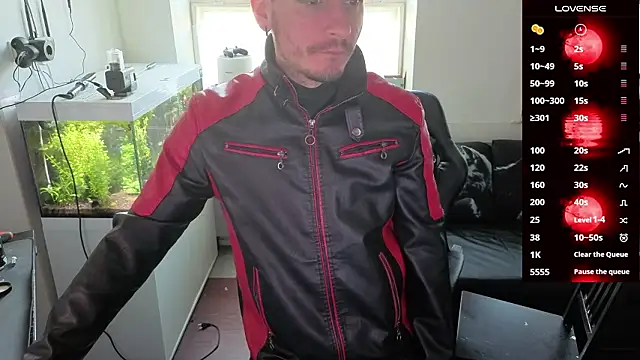 Rayzel White online show from 16, 3, 2026