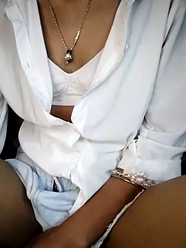 Lisa xx2 online show from 2, 2, 2026