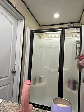 Snapshot of tastemecaroline chatting on 17, 1, 2026 tastemecaroline online show from 17, 1, 2026