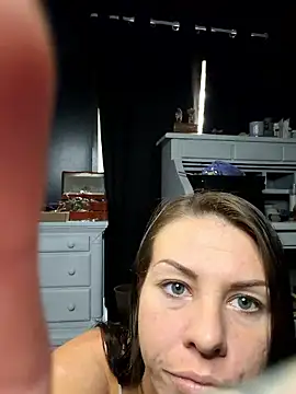 Snapshot of tastemecaroline chatting on 14, 2, 2026 tastemecaroline online show from 14, 2, 2026