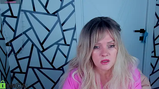 Snapshot of Victoria_Nelson chatting on 20, 3, 2026 Victoria Nelson online show from 20, 3, 2026