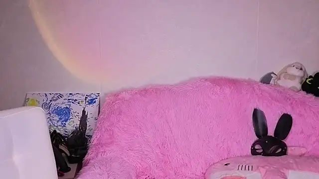 Catherine Karis online show from 29, 4, 2026