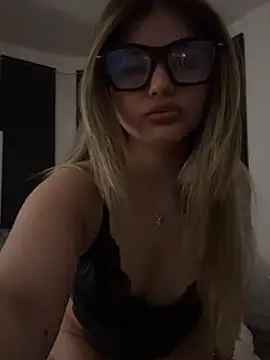 LilaMason online show from 4, 4, 2026