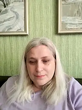 NyushaLollipop online show from 5, 5, 2026