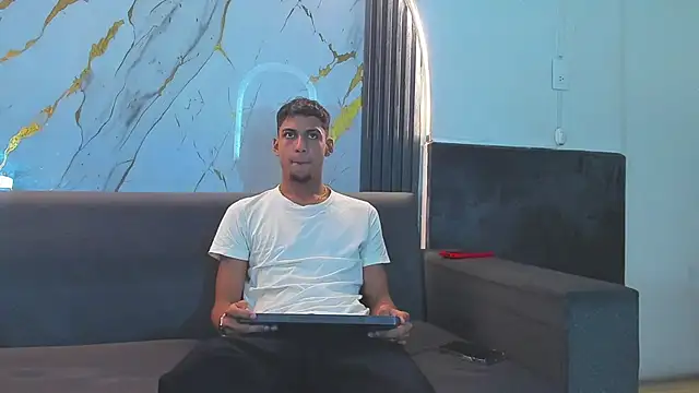 ALEX KEITH26 online show from 25, 2, 2026