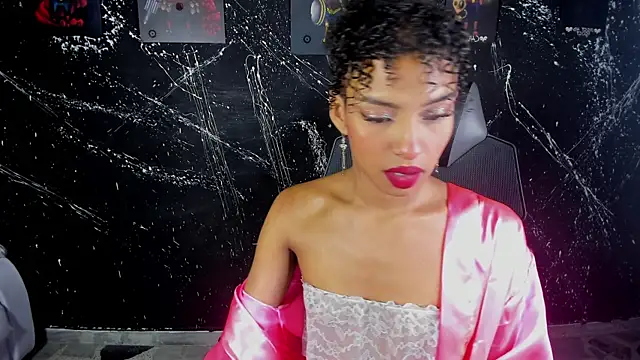 Snapshot of VictoriaRousse_ chatting on 4, 3, 2026 VictoriaRousse online show from 4, 3, 2026