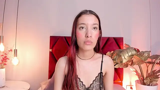 TessaMonroee online show from 28, 4, 2026