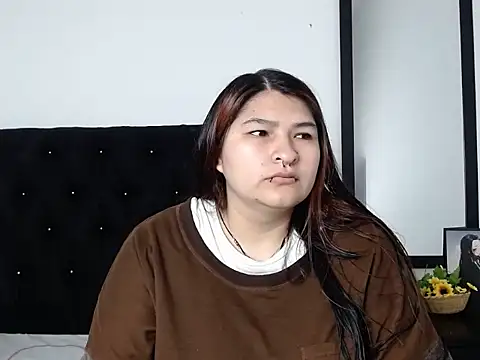 LauraHorny69 online show from 25, 2, 2026