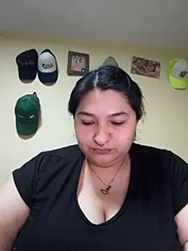 LauraHorny69 online show from 5, 5, 2026