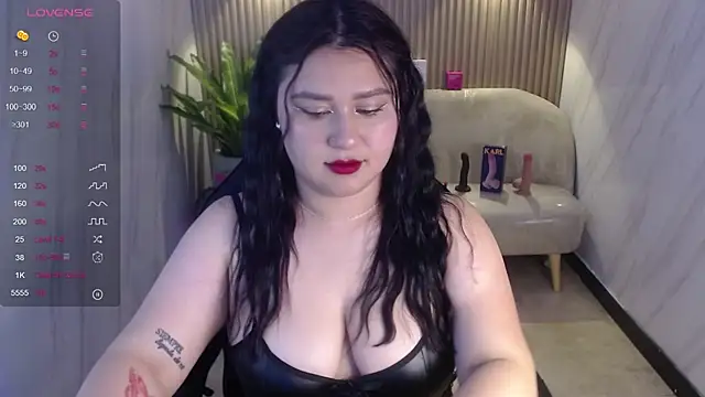 Snapshot of Zarath_tf chatting on 26, 5, 2026 Zarath tf online show from 26, 5, 2026