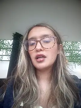 Karla-giraldo 1 online show from 18, 3, 2026