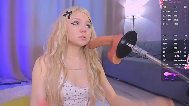 Snapshot of Tiny_Emmy chatting on 14, 3, 2026 Tiny Emmy online show from 14, 3, 2026