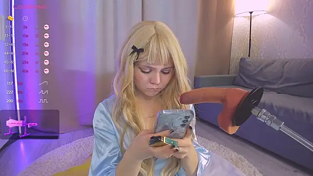 Snapshot of Tiny_Emmy chatting on 15, 3, 2026 Tiny Emmy online show from 15, 3, 2026