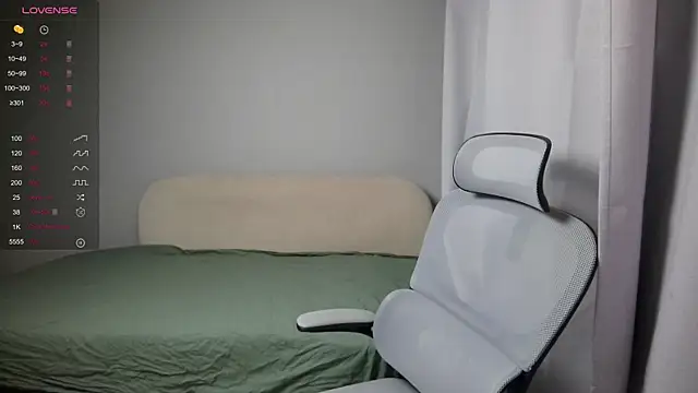 LeonBoykisser online show from 12, 2, 2026