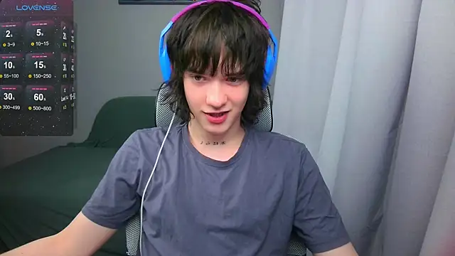 LeonBoykisser online show from 8, 5, 2026