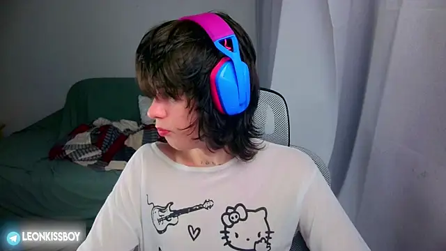 LeonBoykisser online show from 29, 6, 2026