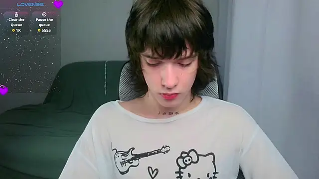 LeonBoykisser online show from 7, 7, 2026