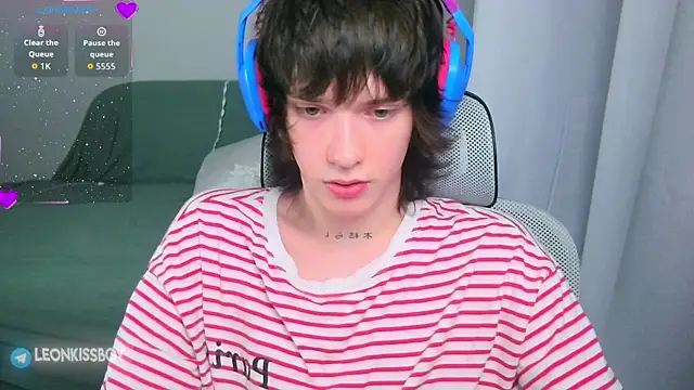 LeonBoykisser online show from 9, 7, 2026