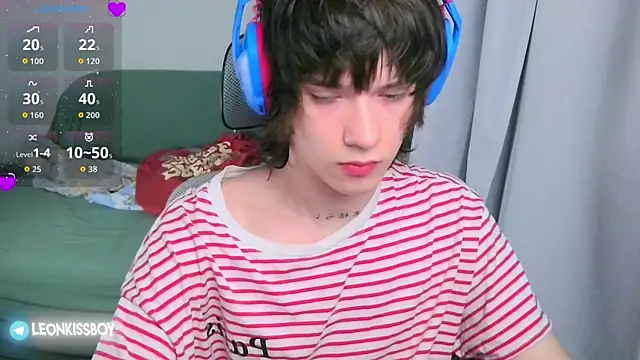 LeonBoykisser online show from 12, 7, 2026