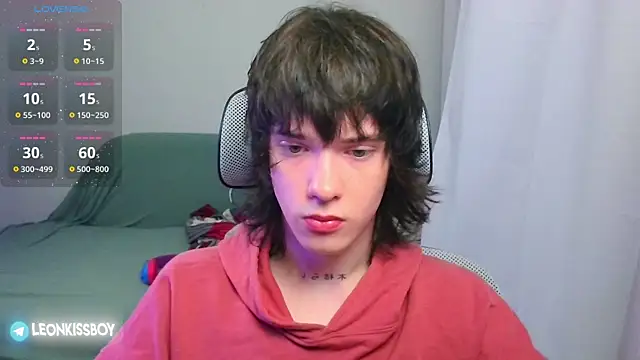 LeonBoykisser online show from 15, 7, 2026
