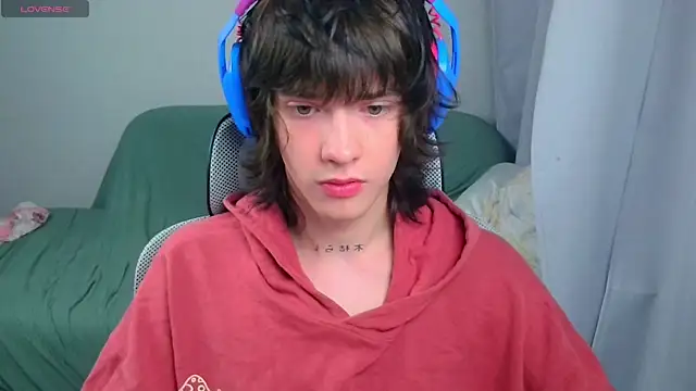 LeonBoykisser online show from 29, 7, 2026