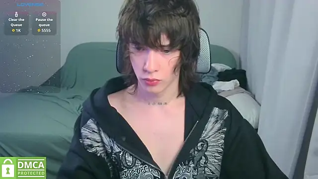LeonBoykisser online show from 8, 8, 2026