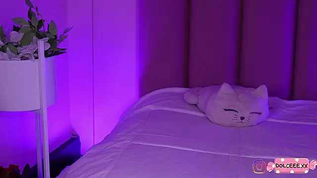 Dolcexx  online show from 6, 2, 2026