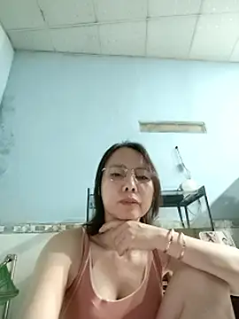 Snapshot of Famrita chatting on 4, 3, 2026 Famrita online show from 4, 3, 2026