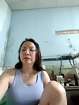 Snapshot of Famrita chatting on 11, 3, 2026 Famrita online show from 11, 3, 2026