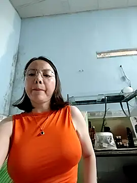 Snapshot of Famrita chatting on 16, 3, 2026 Famrita online show from 16, 3, 2026