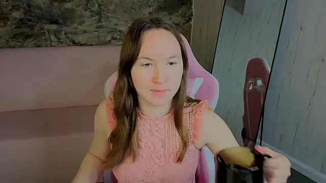 Snapshot of SindieStorm chatting on 5, 2, 2026 SindieStorm online show from 5, 2, 2026