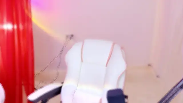 Snapshot of luna-168 chatting on 24, 2, 2026 luna-168 online show from 24, 2, 2026