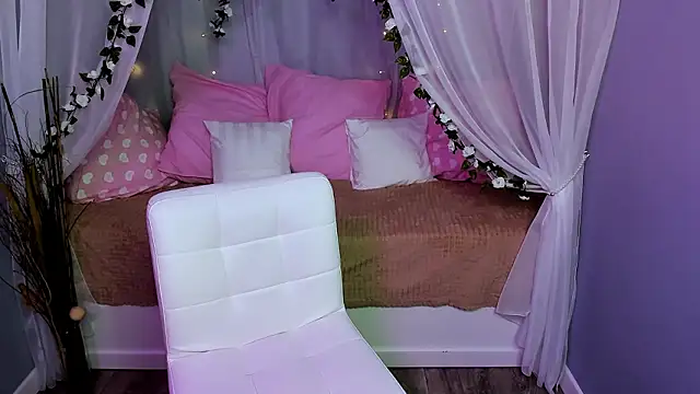 Snapshot of ArielBlis chatting on 7, 3, 2026 ArielBlis online show from 7, 3, 2026