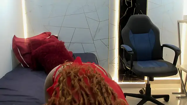 Zoey Taylor07 online show from 4, 2, 2026