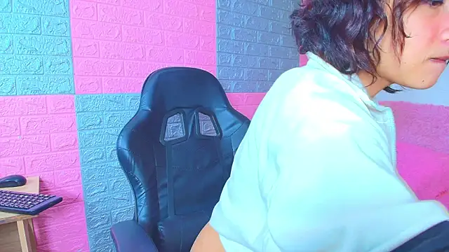 Snapshot of hotcakes_uwu chatting on 15, 3, 2026 hotcakes uwu online show from 15, 3, 2026