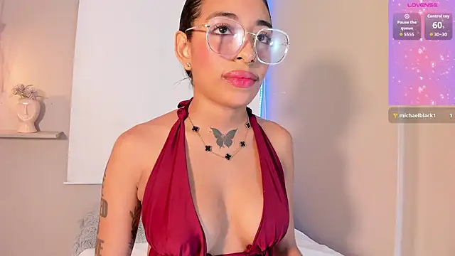 Scarlet Vixen  online show from 7, 6, 2026
