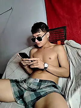 Snapshot of attractive-sexx chatting on 18, 2, 2026 attractive-sexx online show from 18, 2, 2026